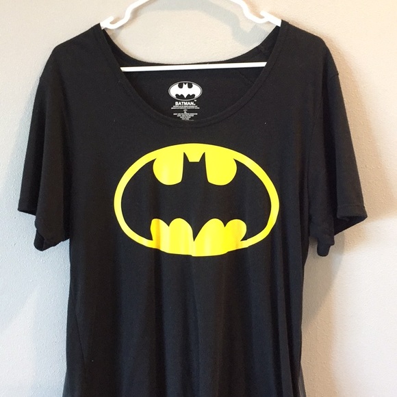 Tops - Caped Batman Graphic T-Shirt